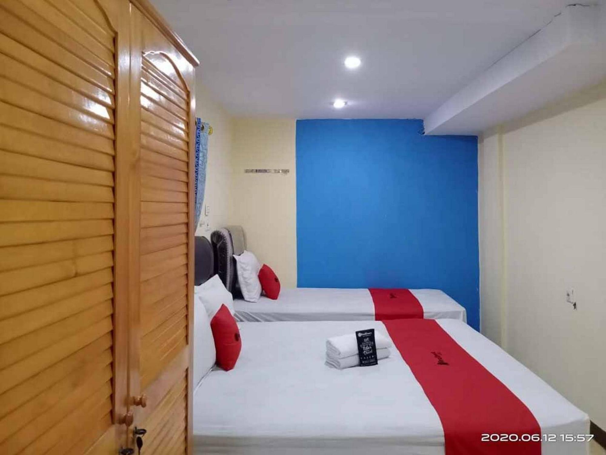 فندق Reddoorz At Jalan Japaris ميدان المظهر الخارجي الصورة